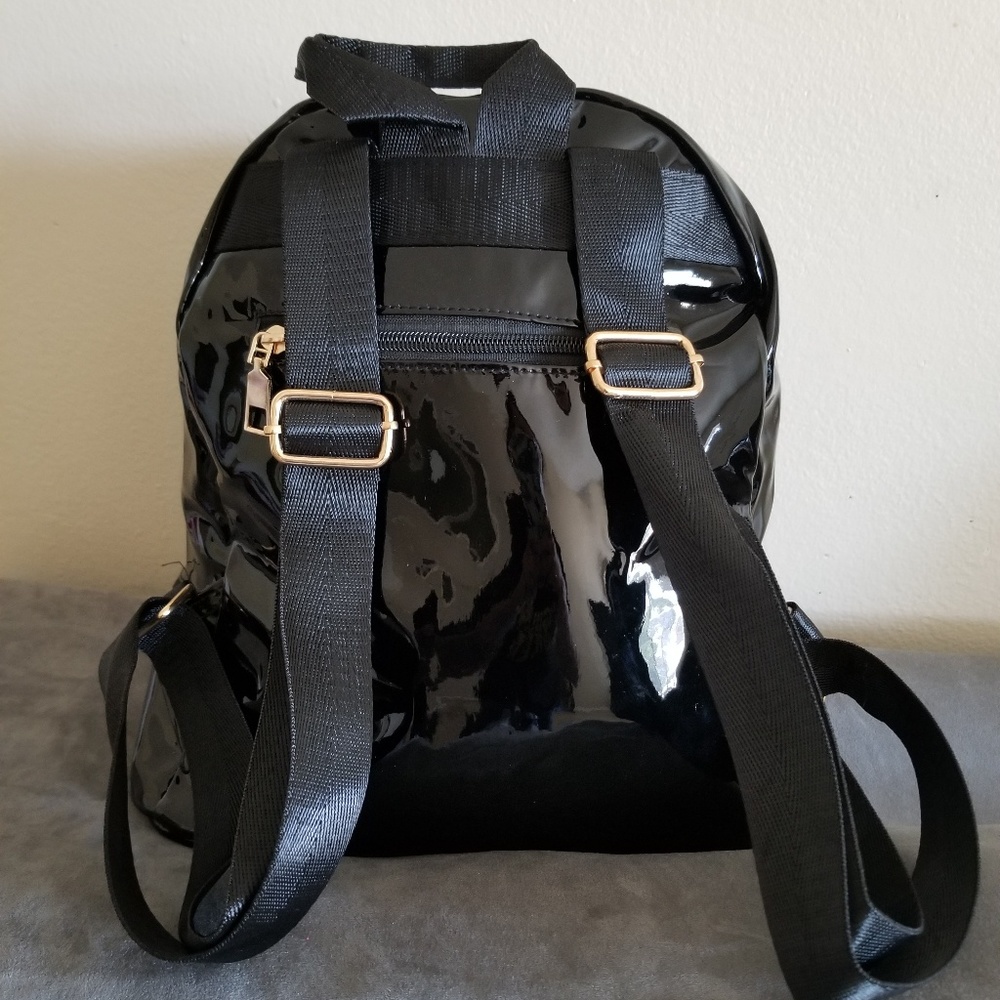 Back Pack - Picture 2 of 2
